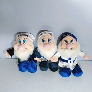 Disney Store Stuffed Dwarfs Sleepy Bashful Happy Winter Blue Snow White Lot Of 3